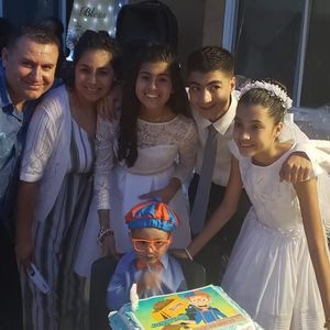 Meet your Posher, Elisa